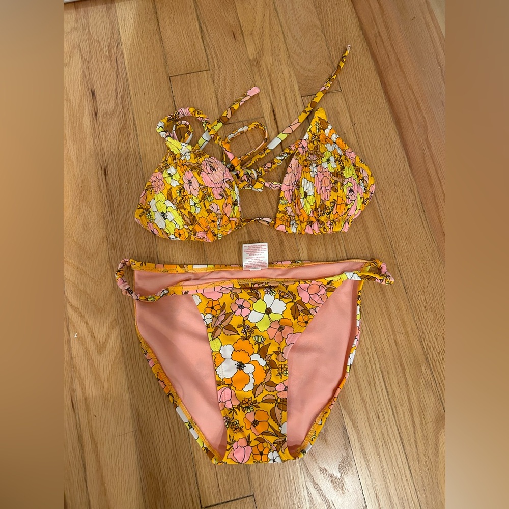 Adorable preppy target bikini!!